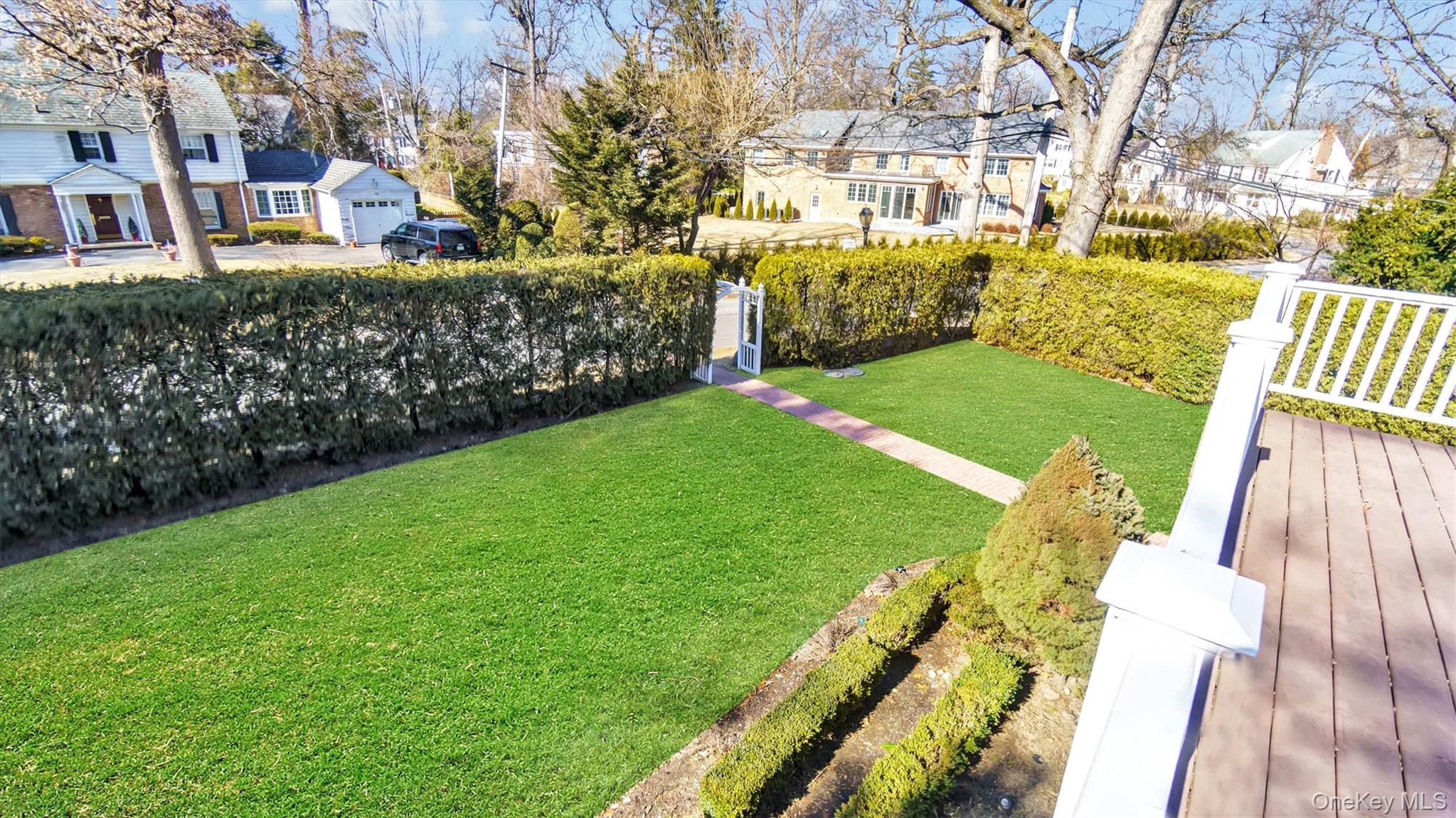 21 Bayview Avenue Property Photo 31