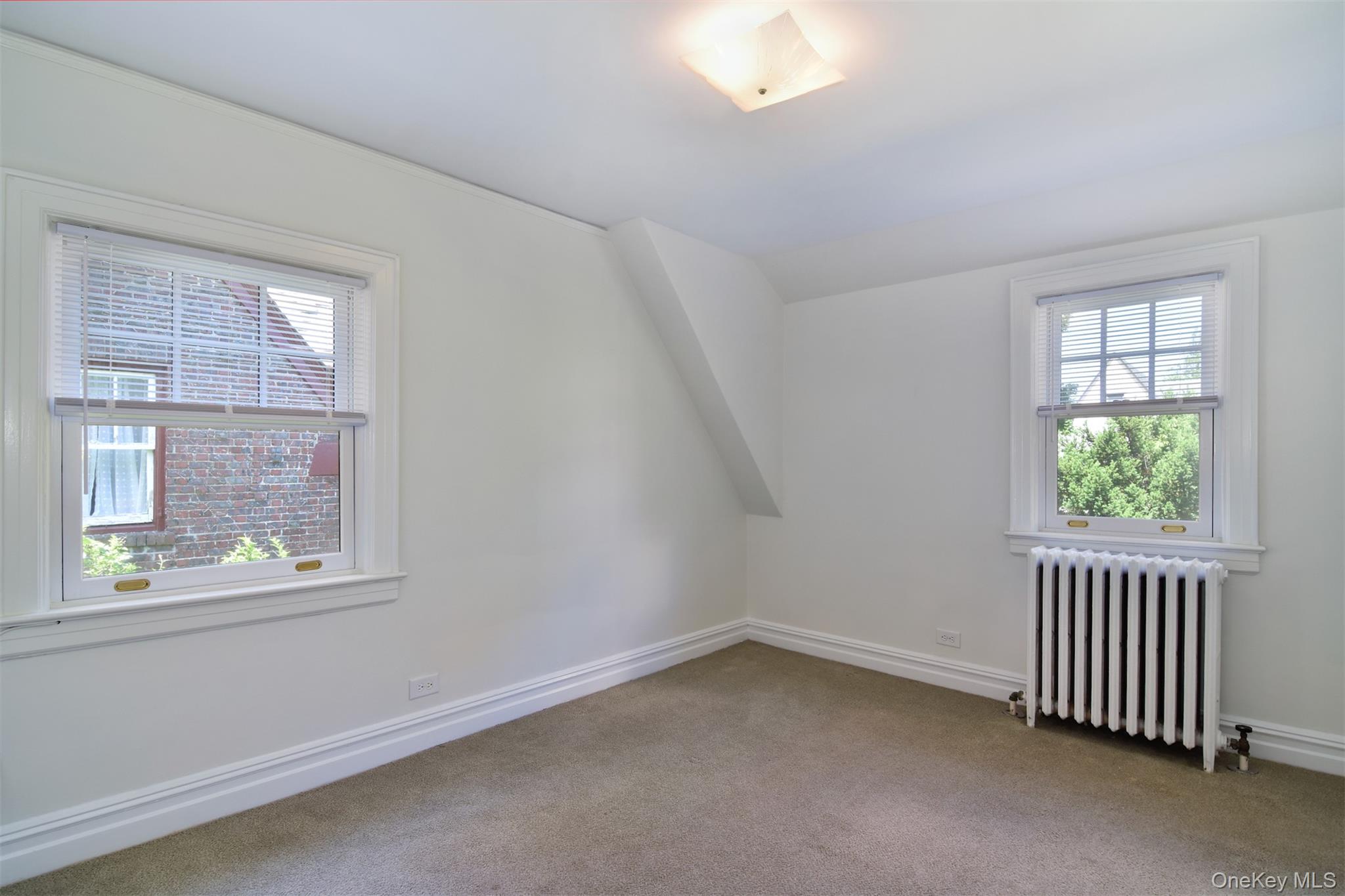 304 Crestwood Avenue Property Photo 19