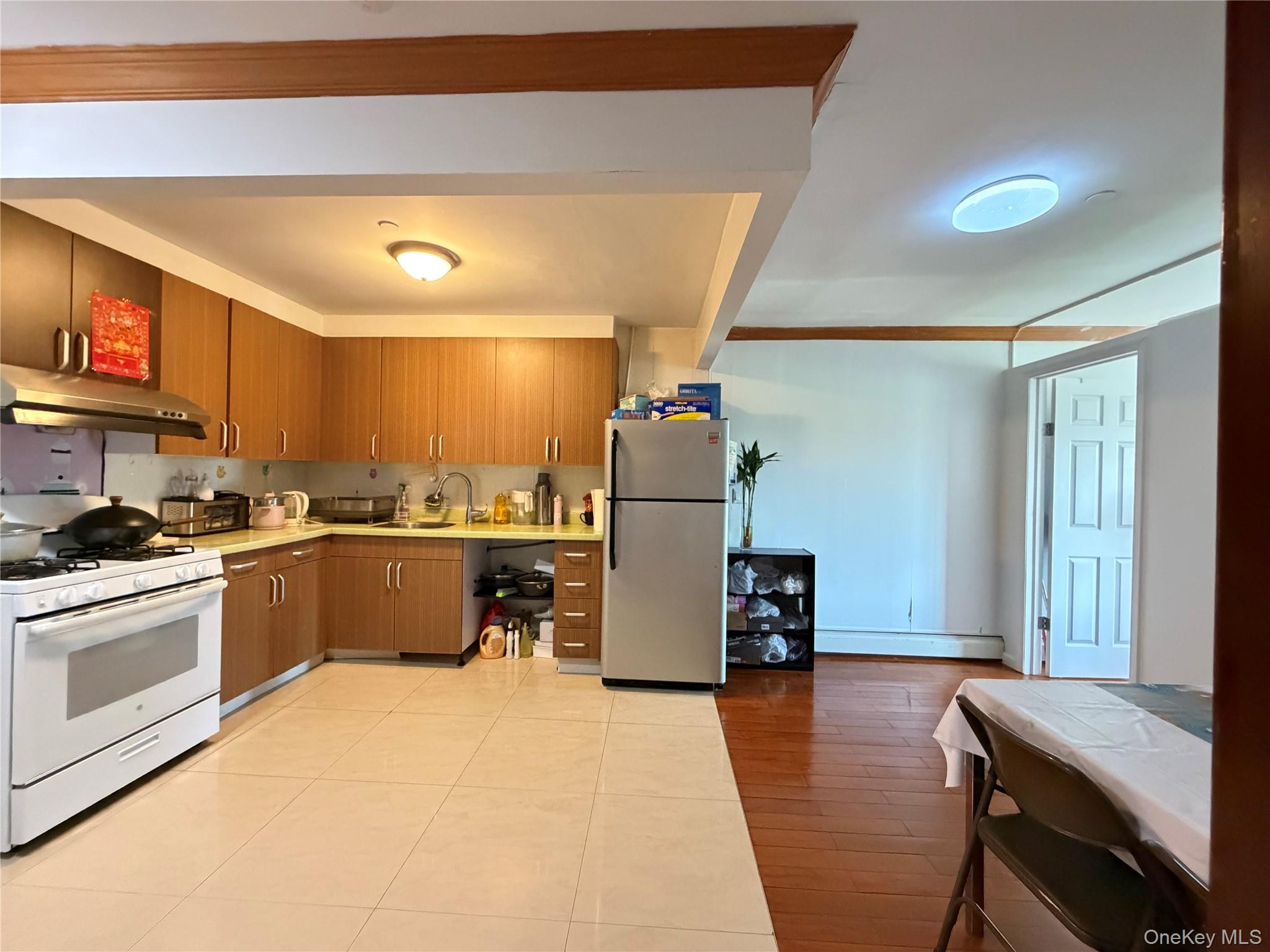 31-12 Union Street 6a Property Photo 8