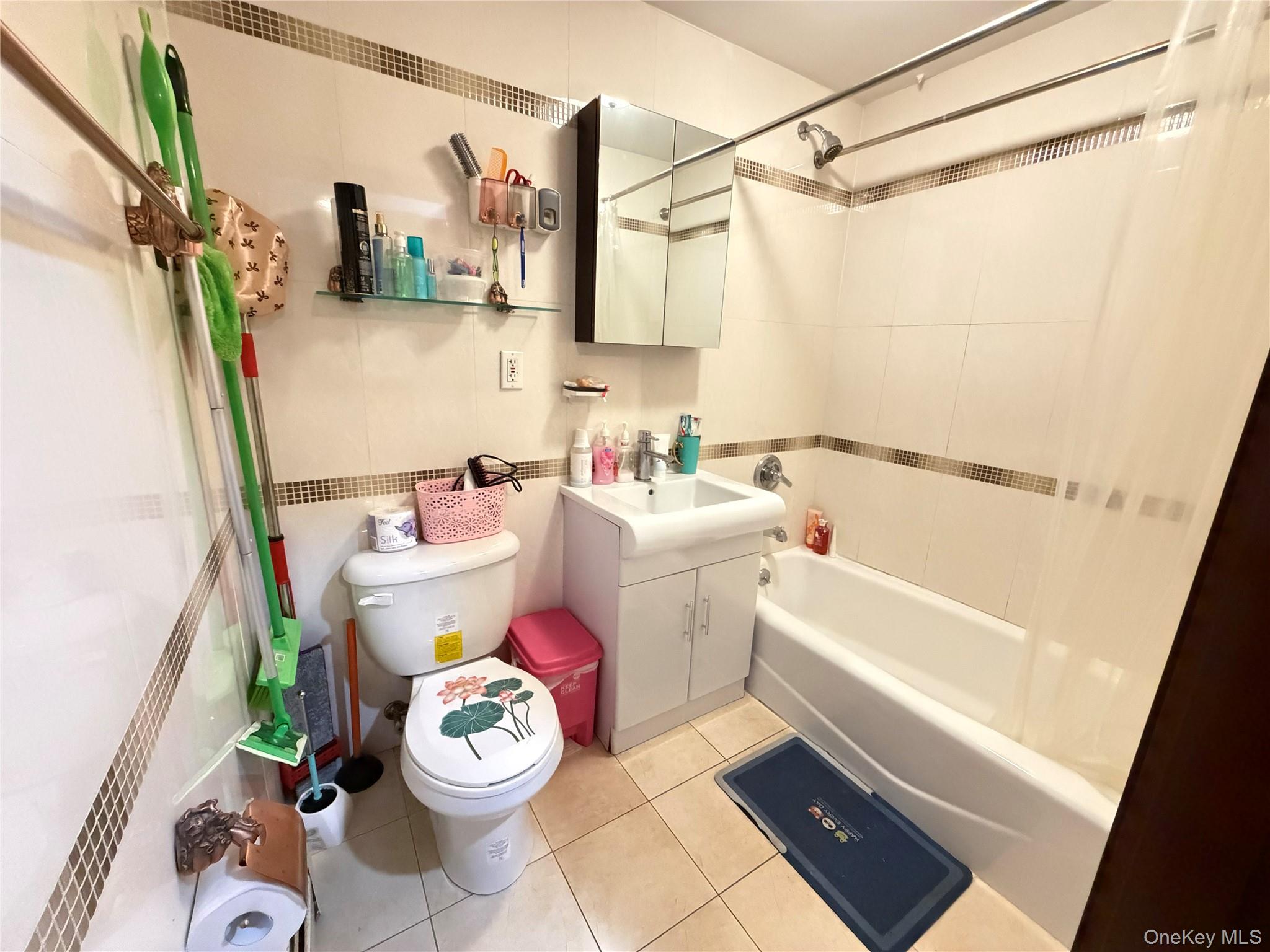 31-12 Union Street 6a Property Photo 14