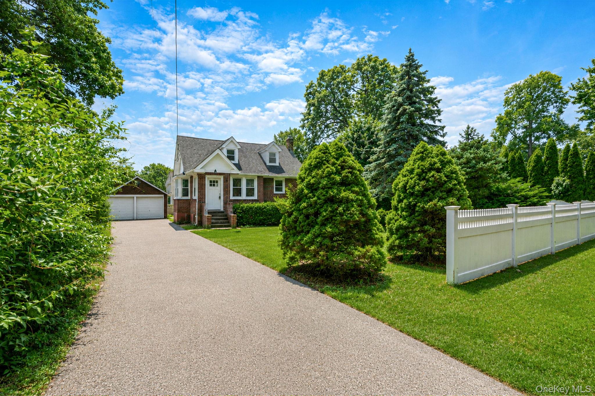 44 Elizabeth Avenue Property Photo 1