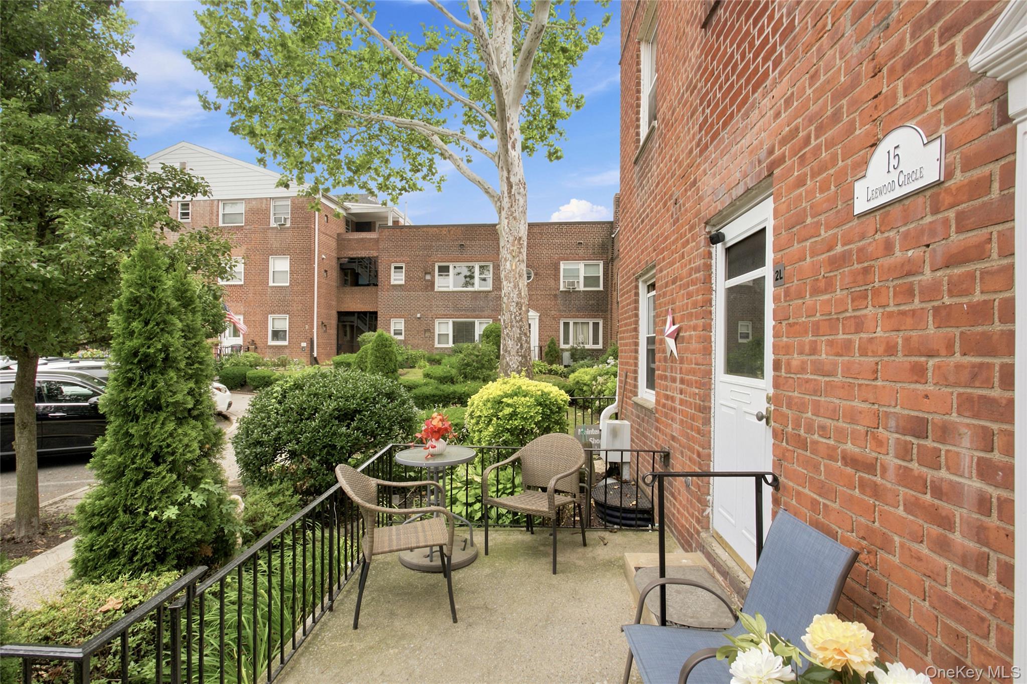 15 Leewood 2l Property Photo 2