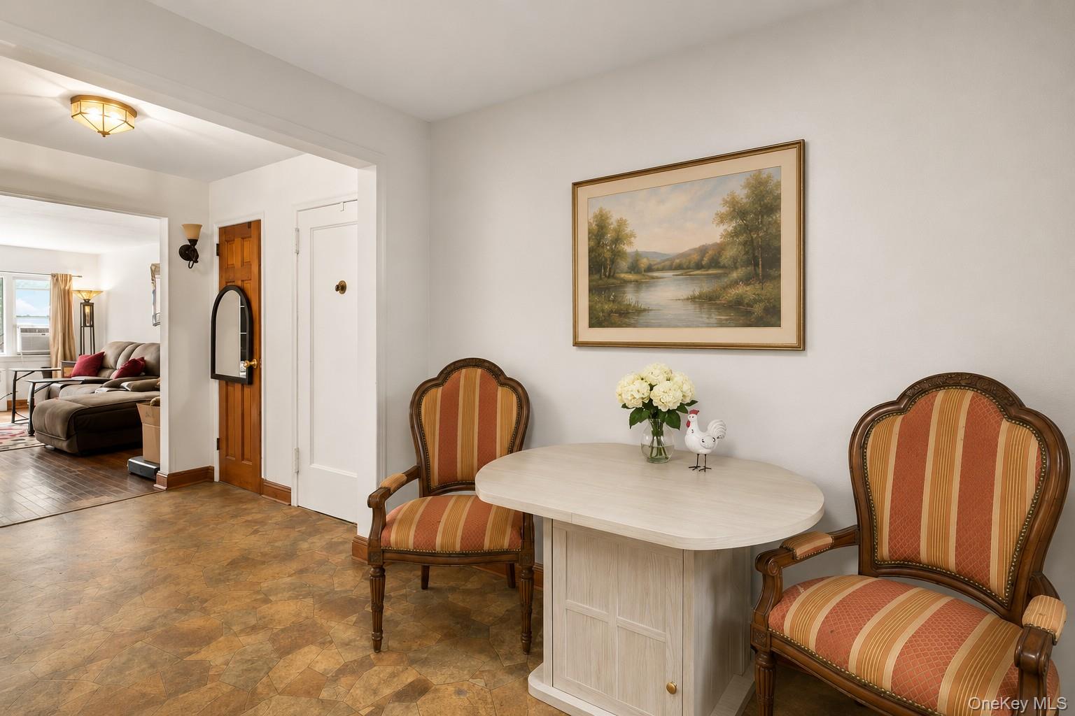 15 Leewood 2l Property Photo 5