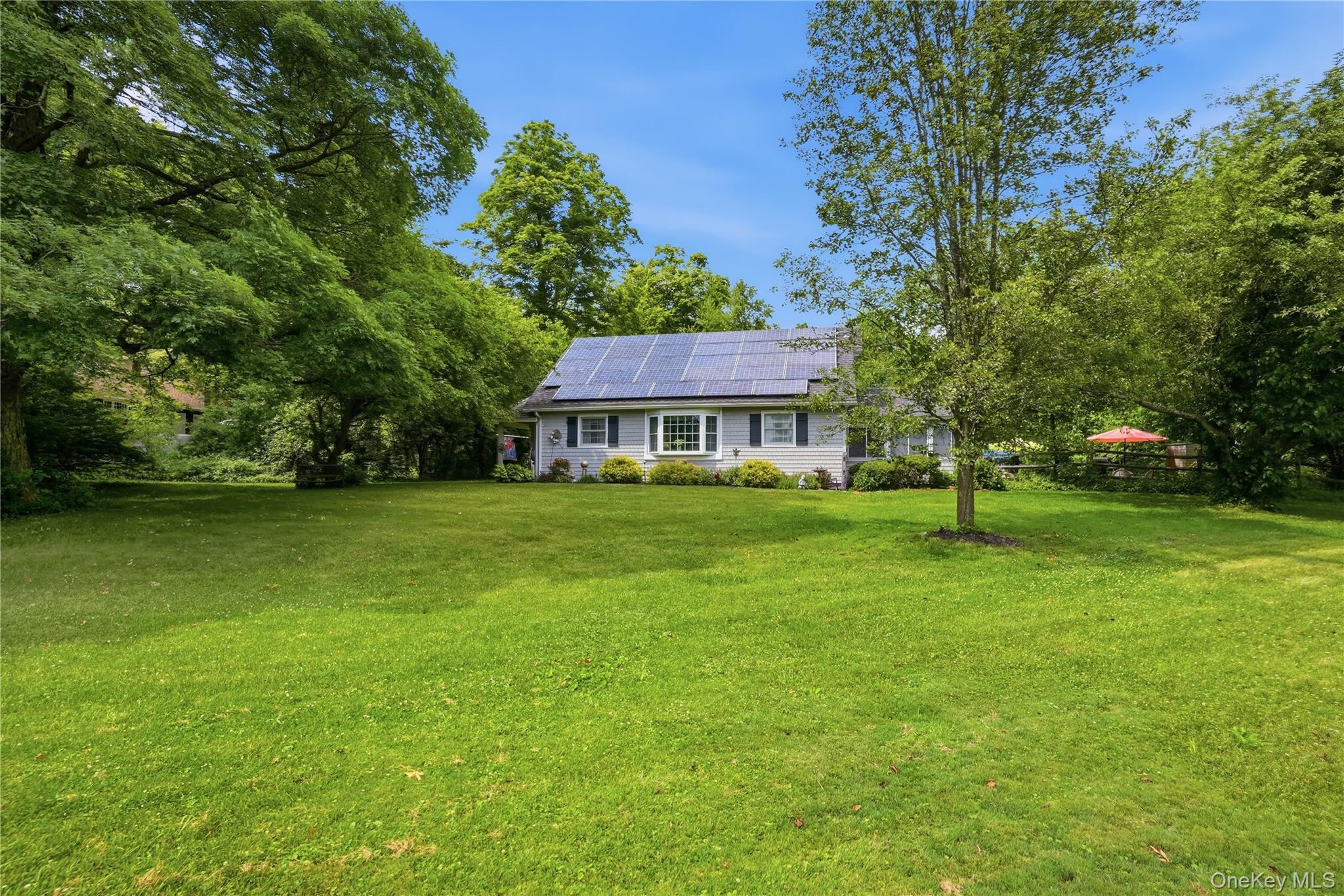 2 Maple Lane Property Photo 6
