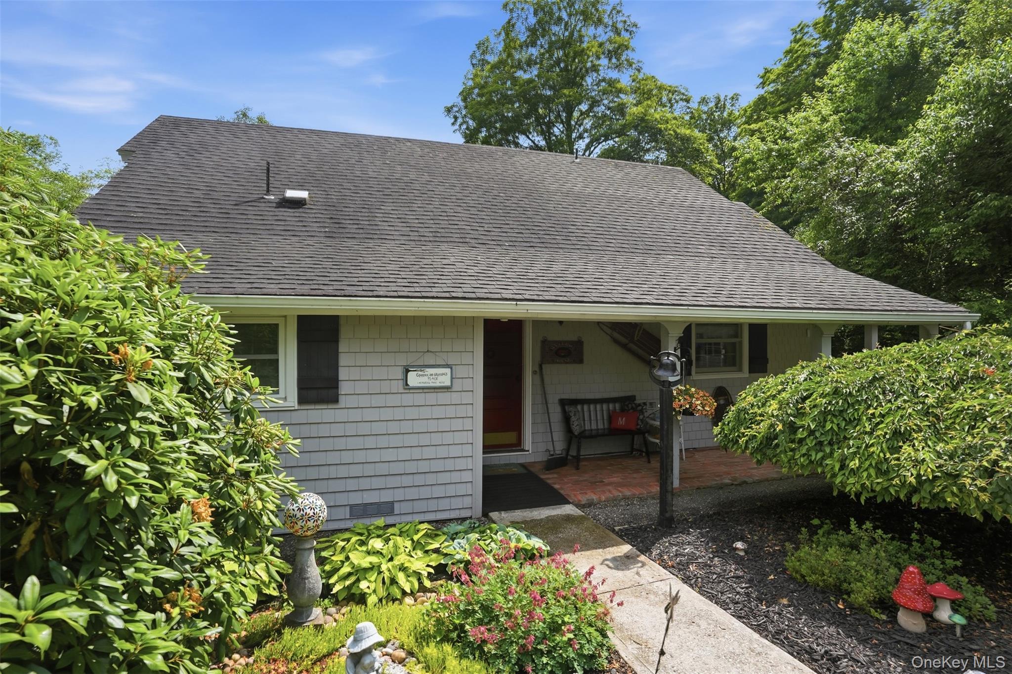 2 Maple Lane Property Photo 8
