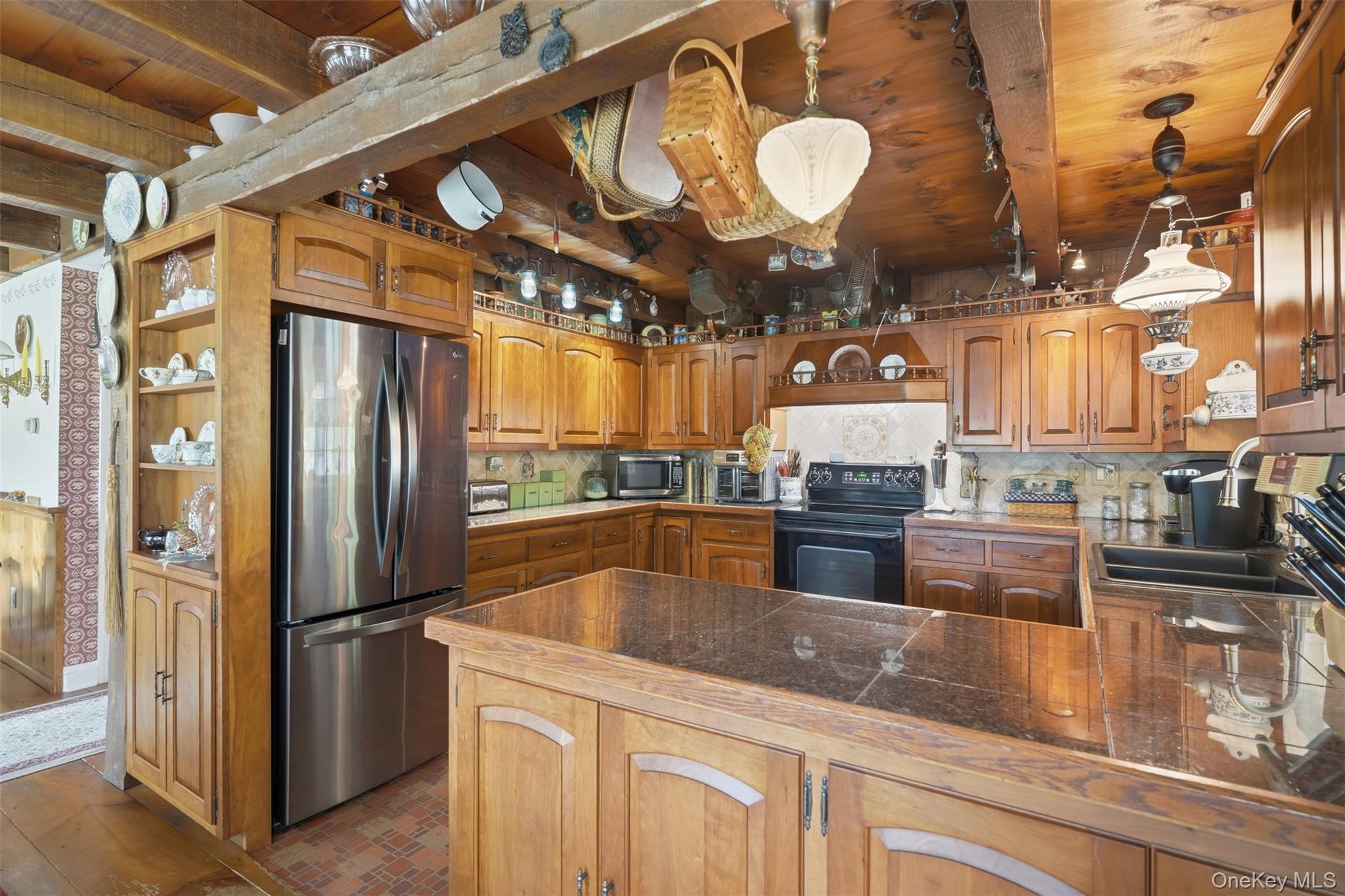 2 Maple Lane Property Photo 17
