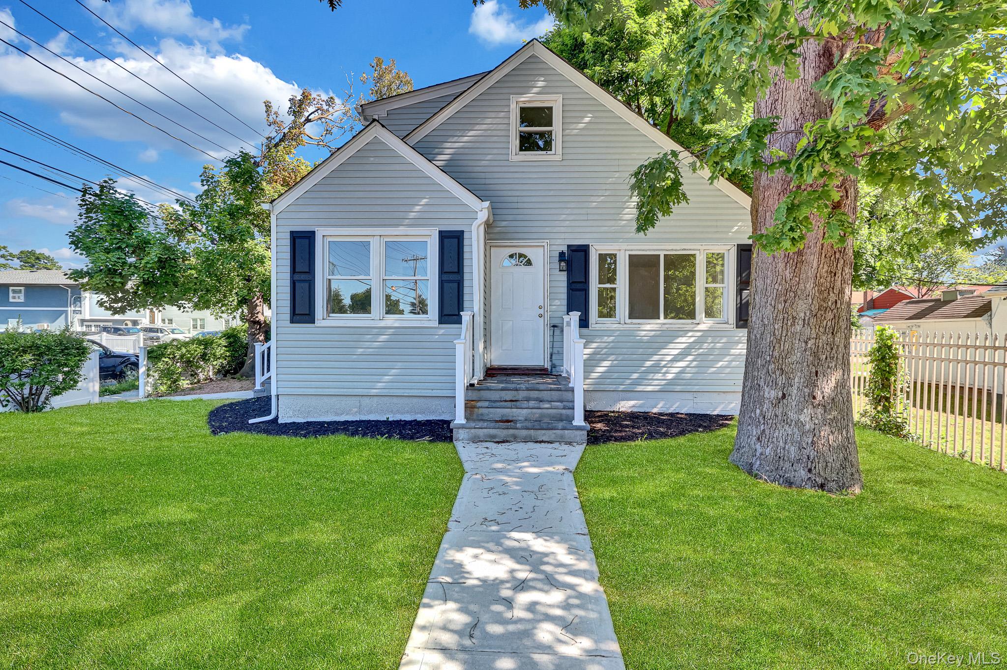 863 Prospect Avenue Property Photo 1