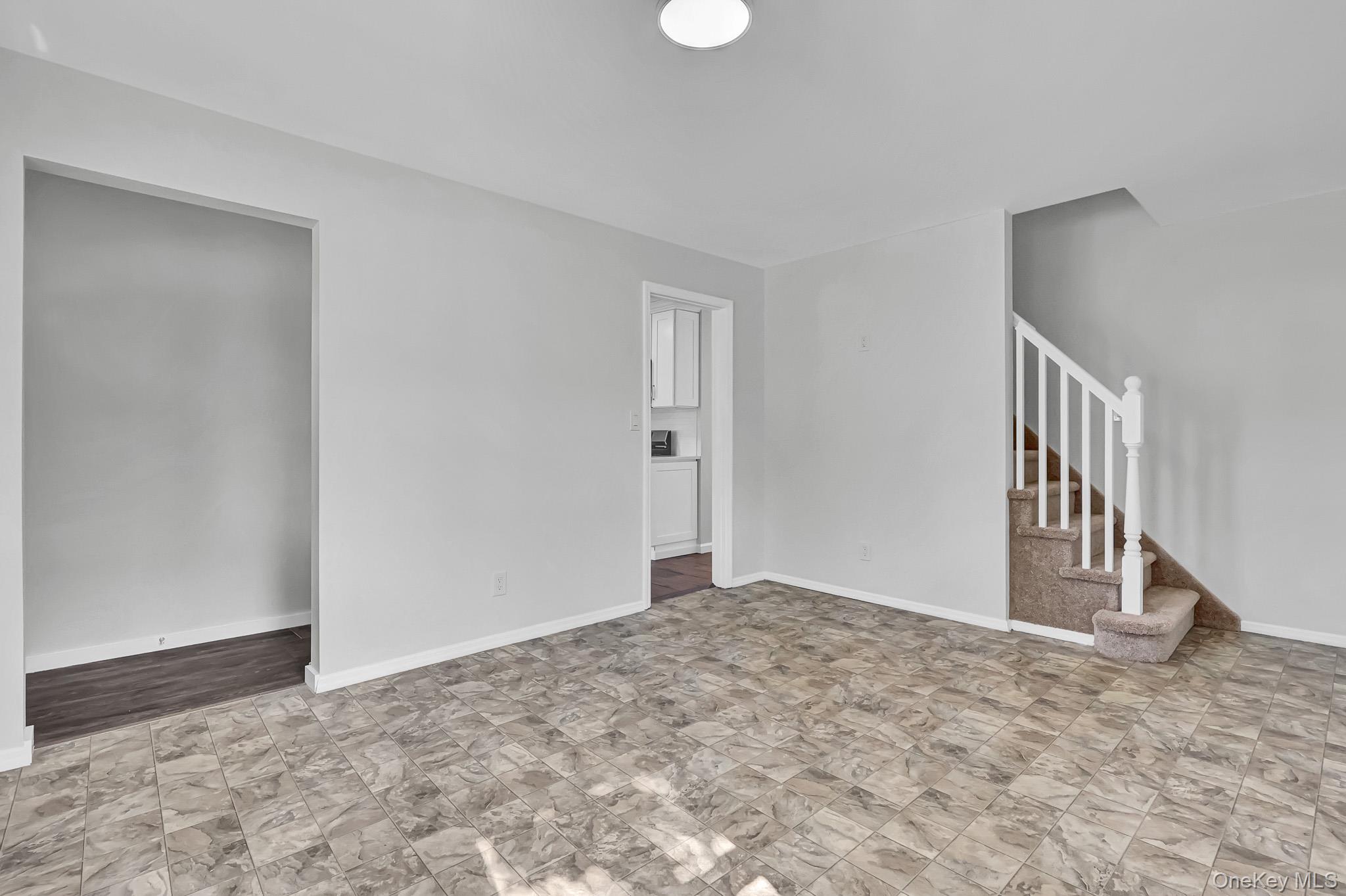 863 Prospect Avenue Property Photo 4