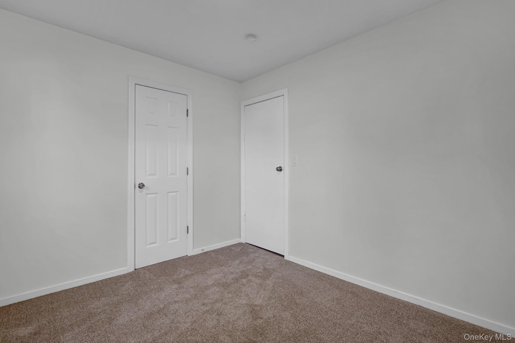 863 Prospect Avenue Property Photo 14