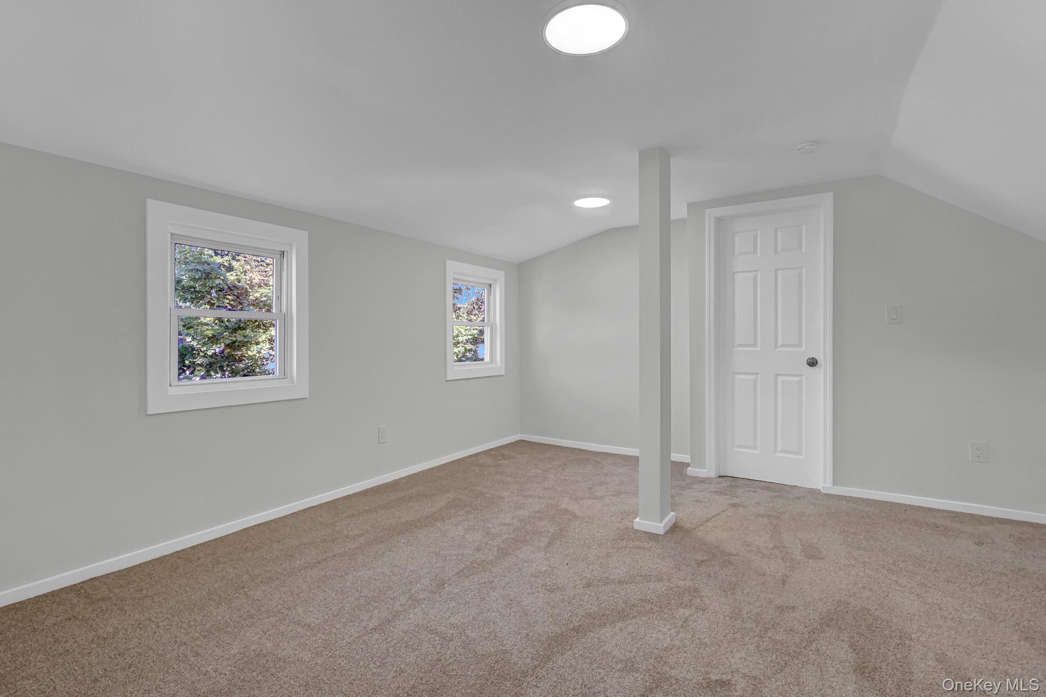863 Prospect Avenue Property Photo 18