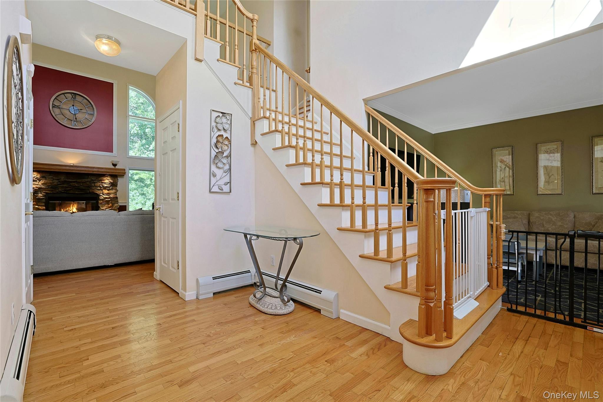 6 Anton Court Property Photo 7
