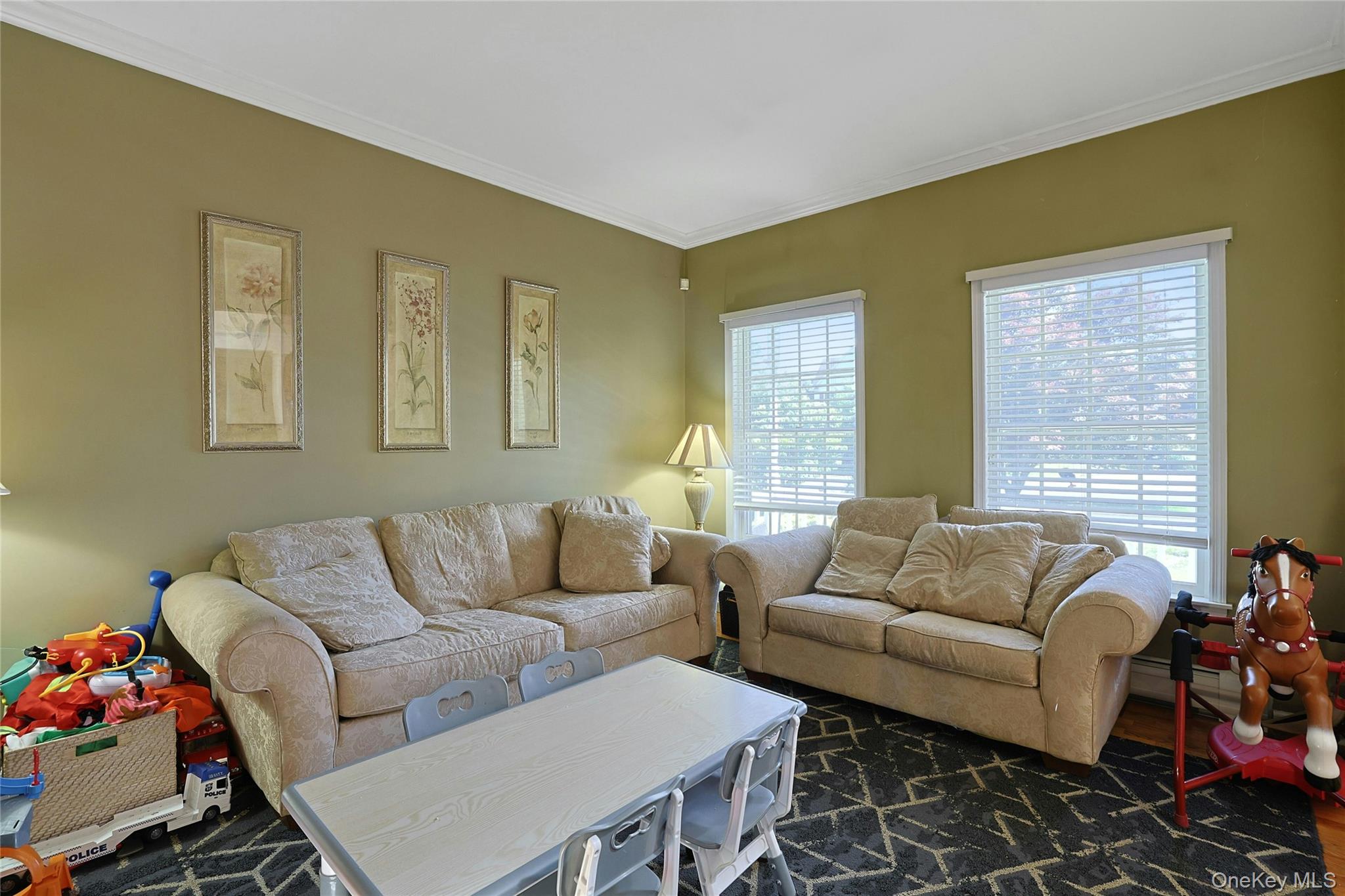 6 Anton Court Property Photo 10