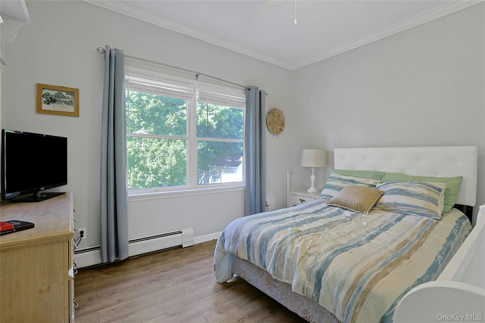 6 Anton Court Property Photo 25