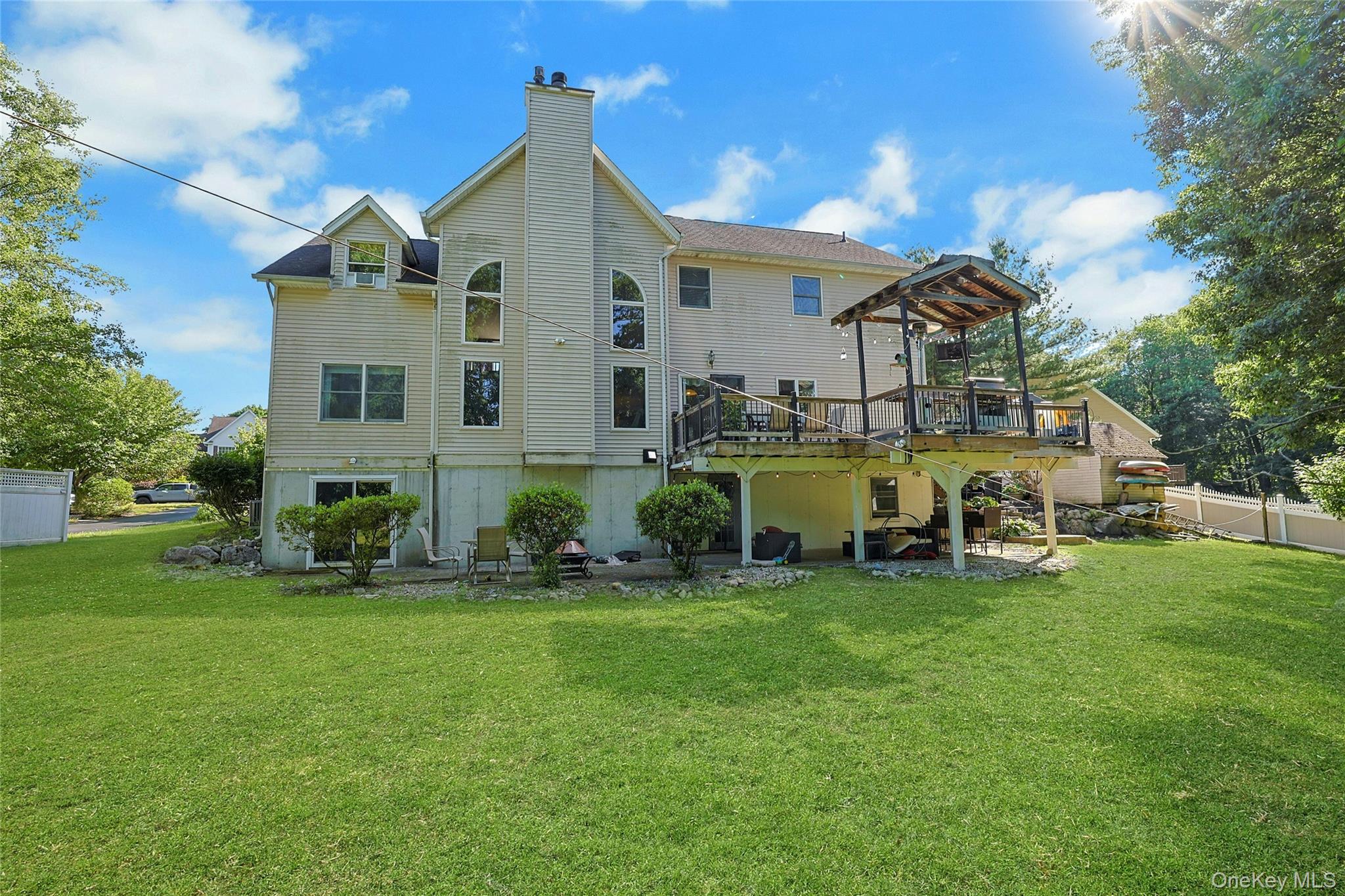 6 Anton Court Property Photo 40