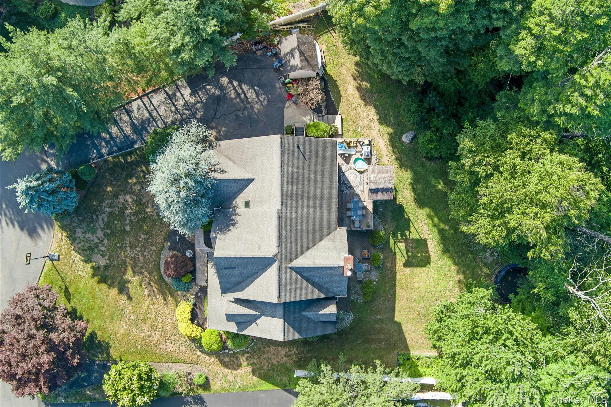 6 Anton Court Property Photo 43