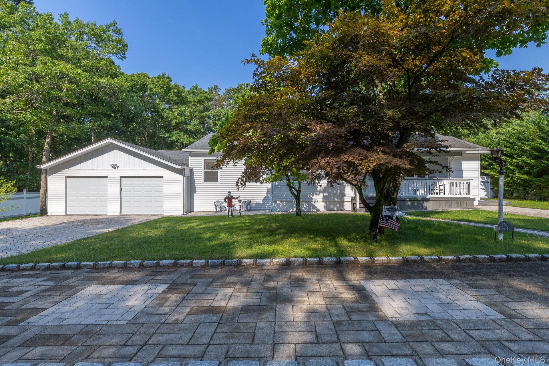 276 Parkway Drive Property Photo 4