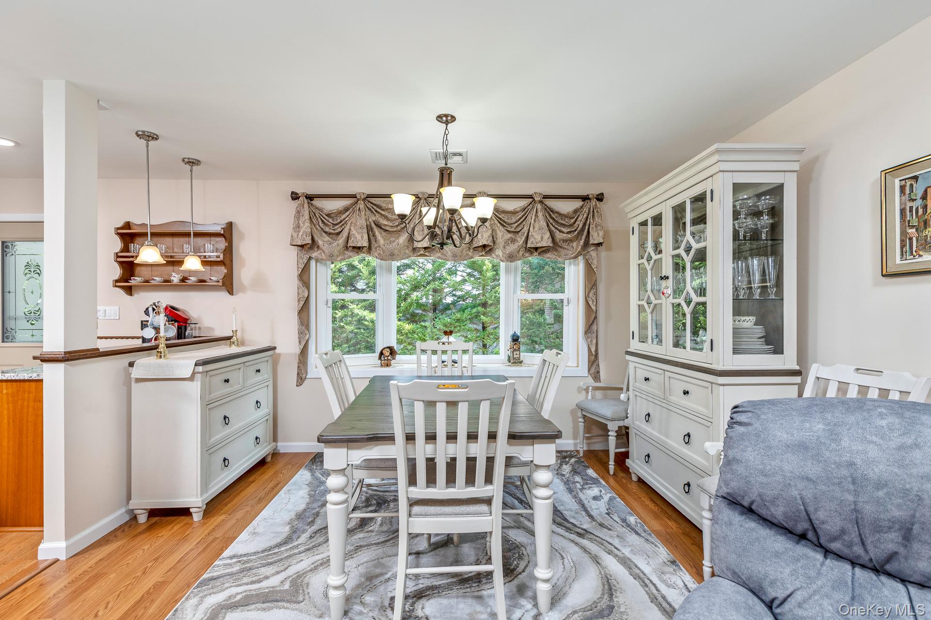 276 Parkway Drive Property Photo 11