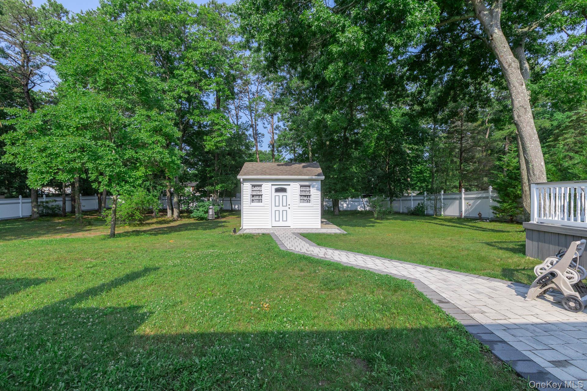 276 Parkway Drive Property Photo 35