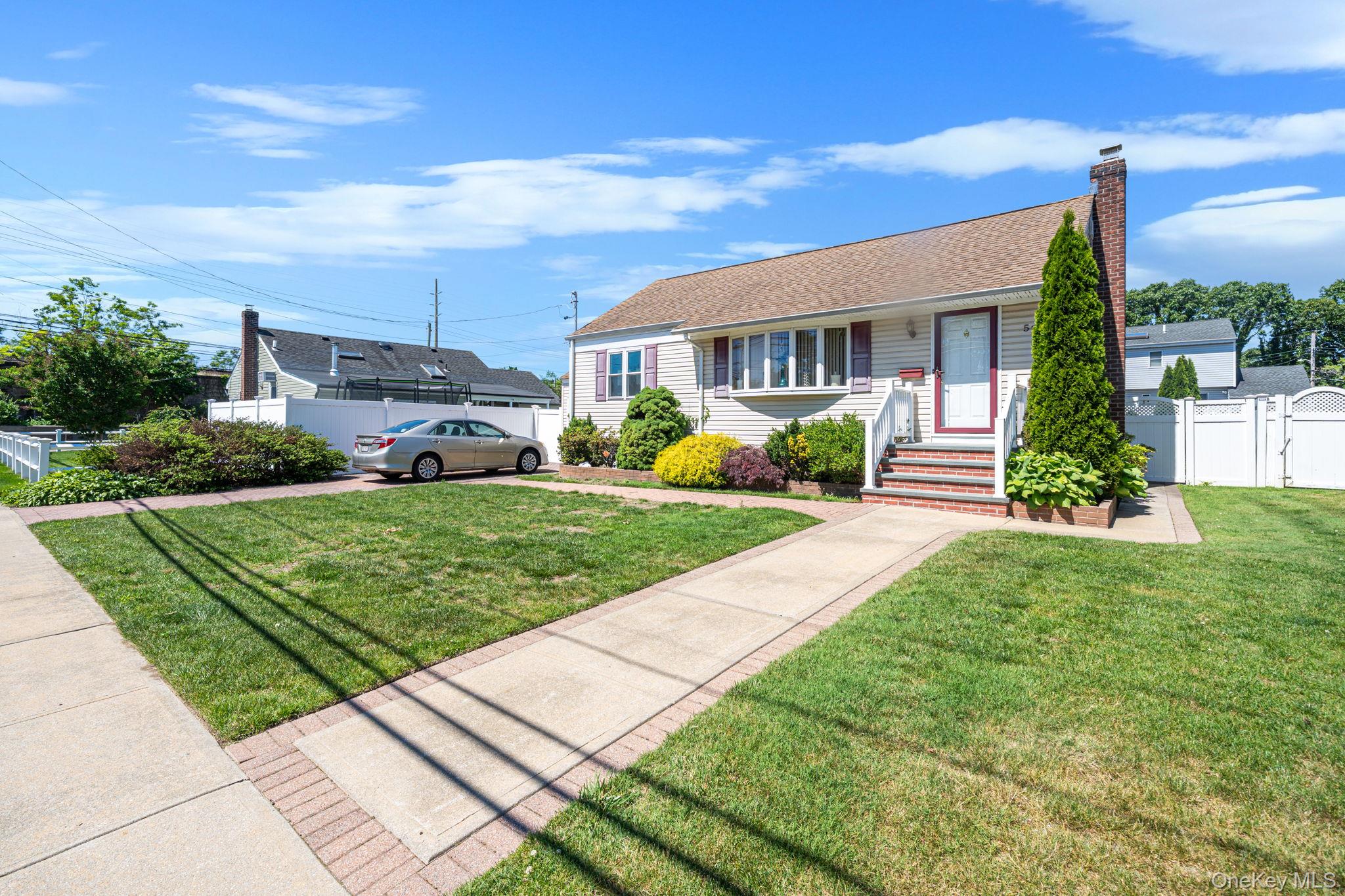52 Eastlake Avenue Property Photo 1