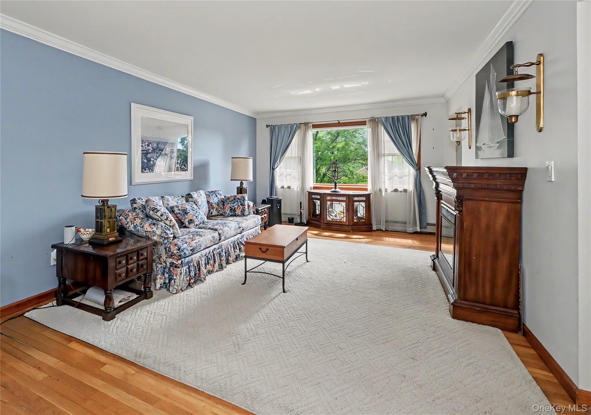 114 Fairfax Avenue Property Photo 4