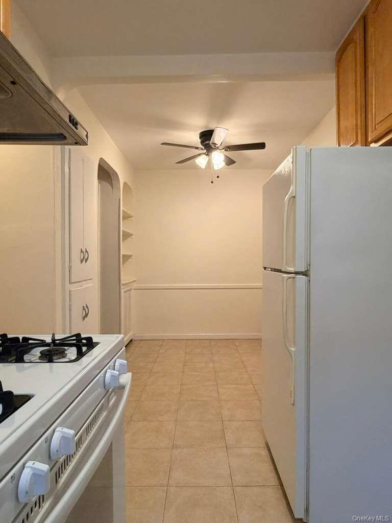 7731 166th Street Property Photo 4