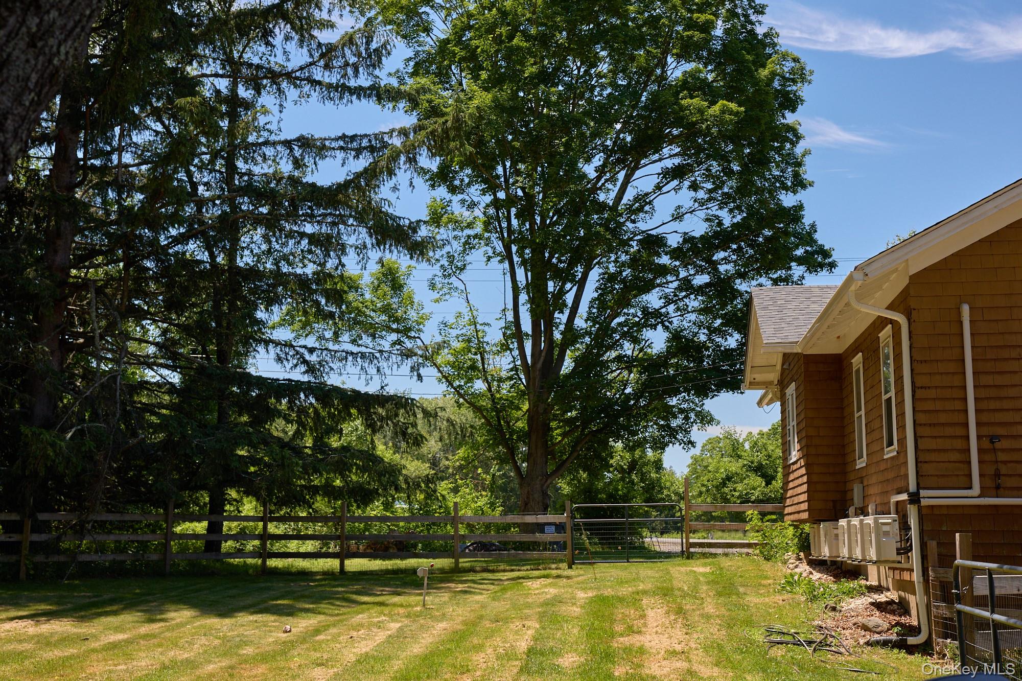 75 Brookside Road Property Photo 6