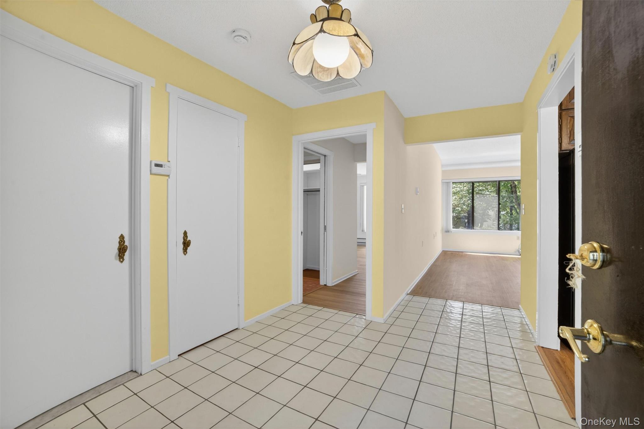 300 Heritage Hills B Property Photo 7