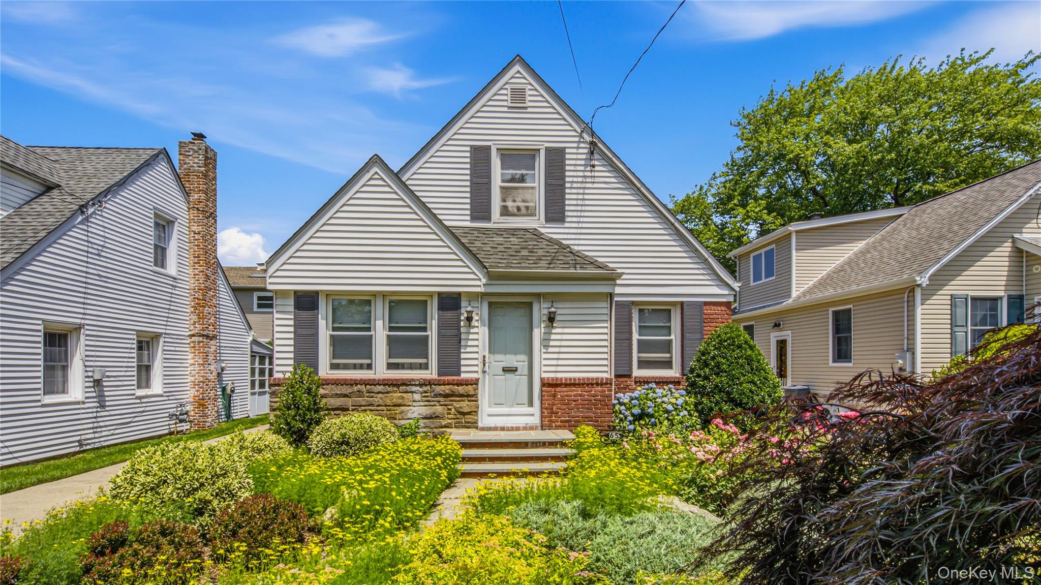 65 Stewart Avenue Property Photo 1