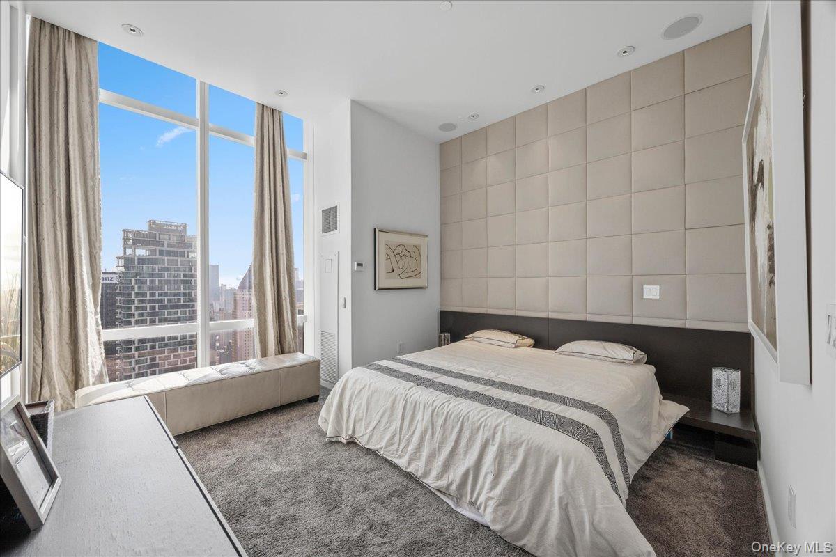 230 W 56th Street Phb Property Photo 19