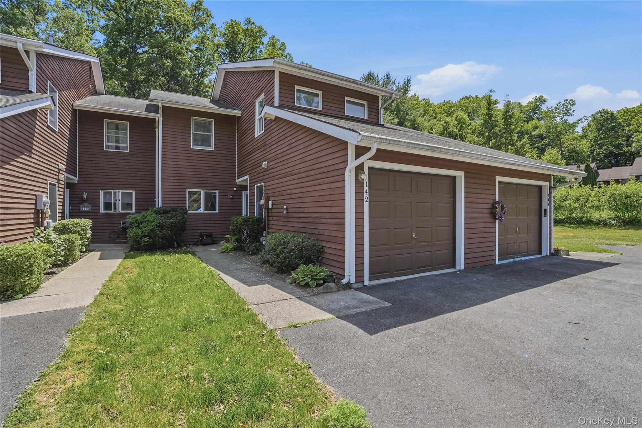 142 Ledge Road Property Photo 2