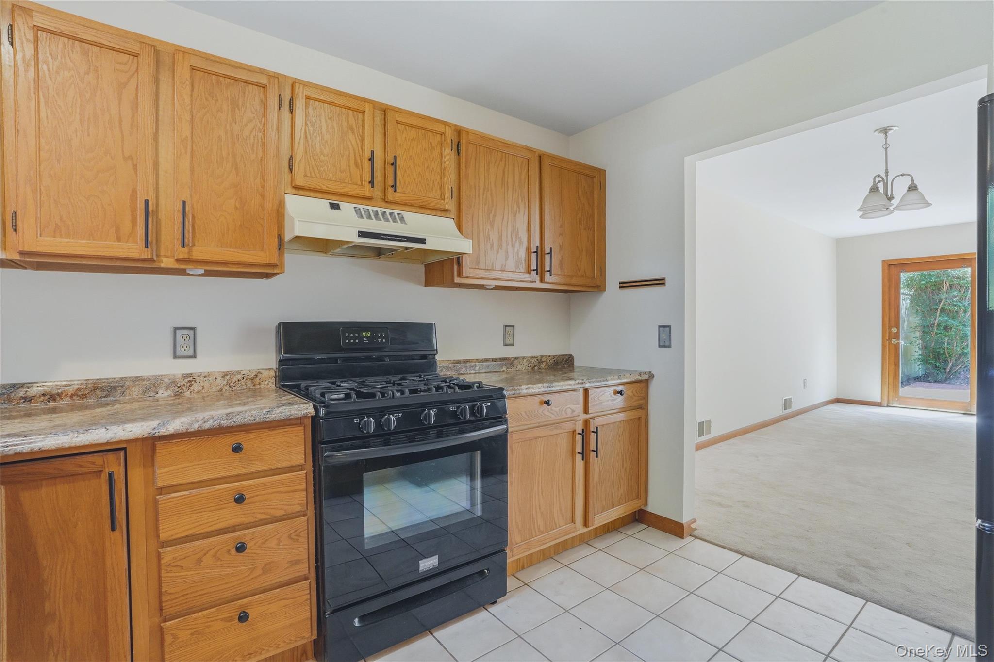 142 Ledge Road Property Photo 5