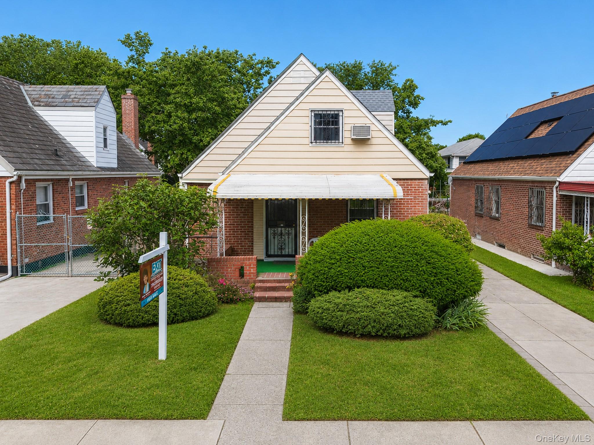 7618 172nd Street Property Photo 1