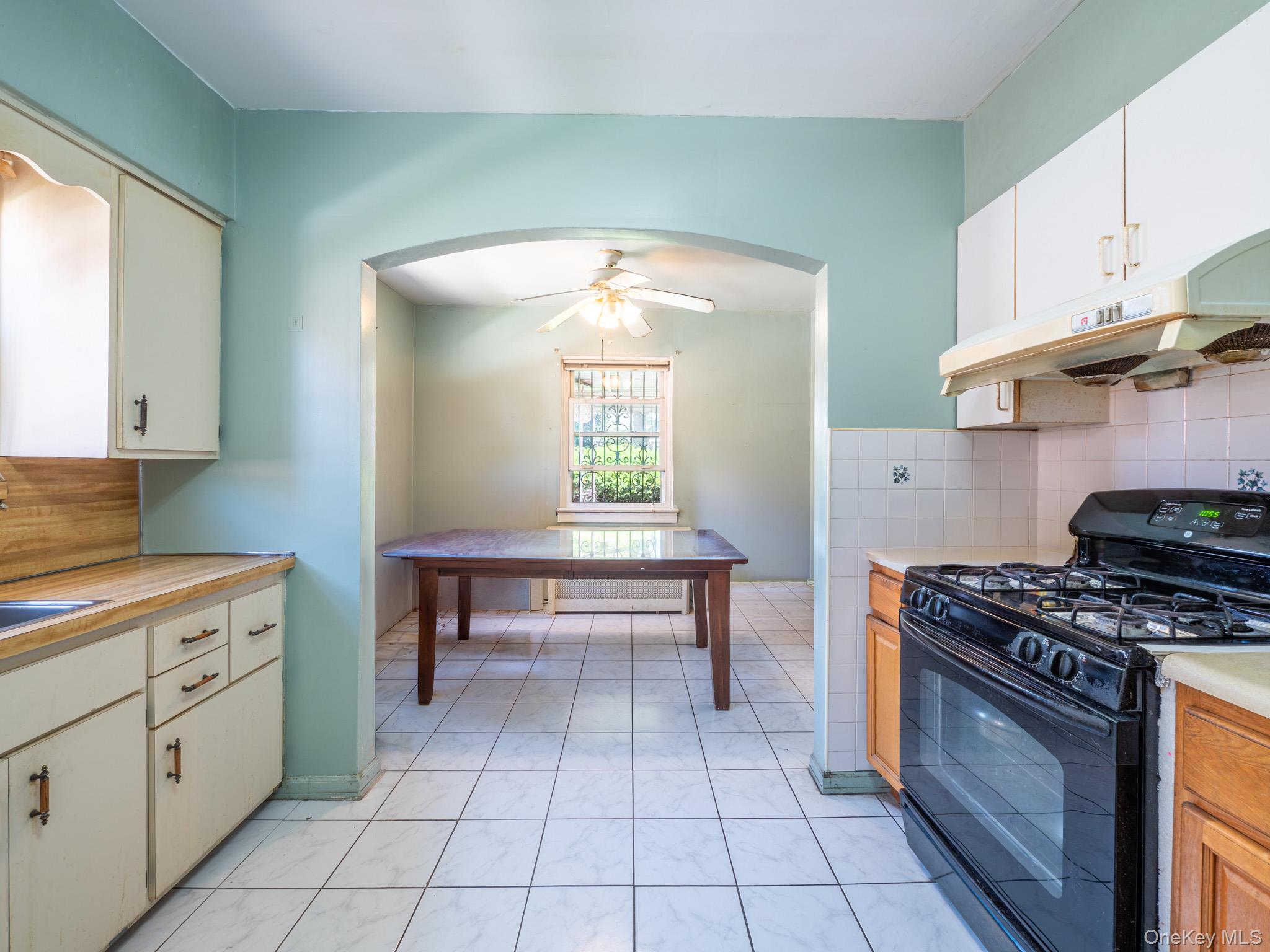 7618 172nd Street Property Photo 10