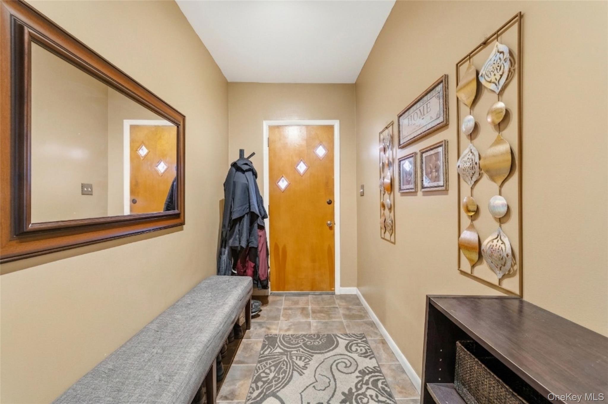 541 N High Street Property Photo 2