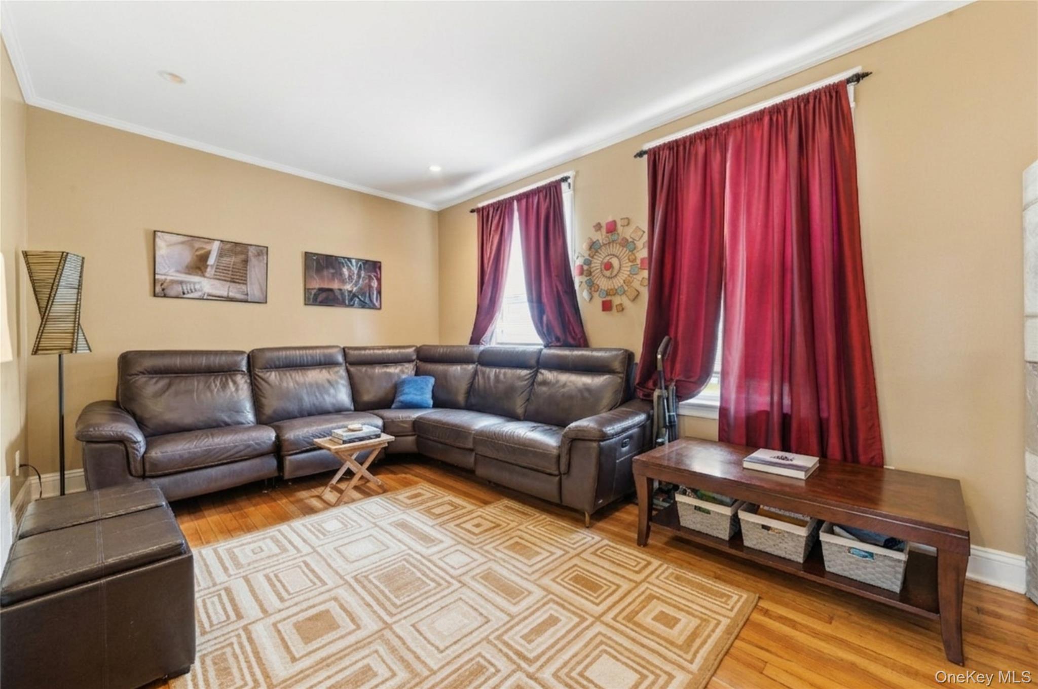 541 N High Street Property Photo 3