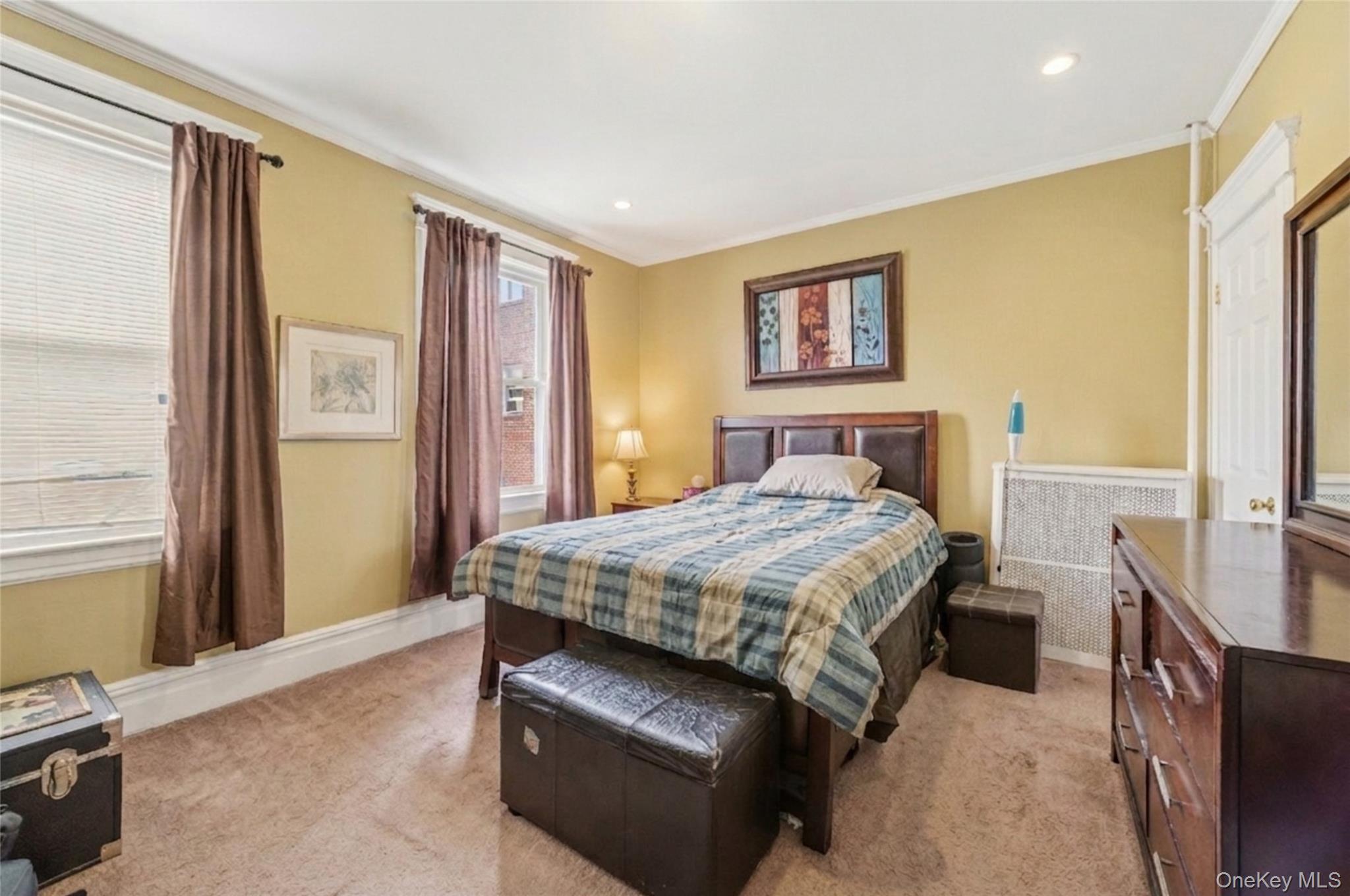 541 N High Street Property Photo 7