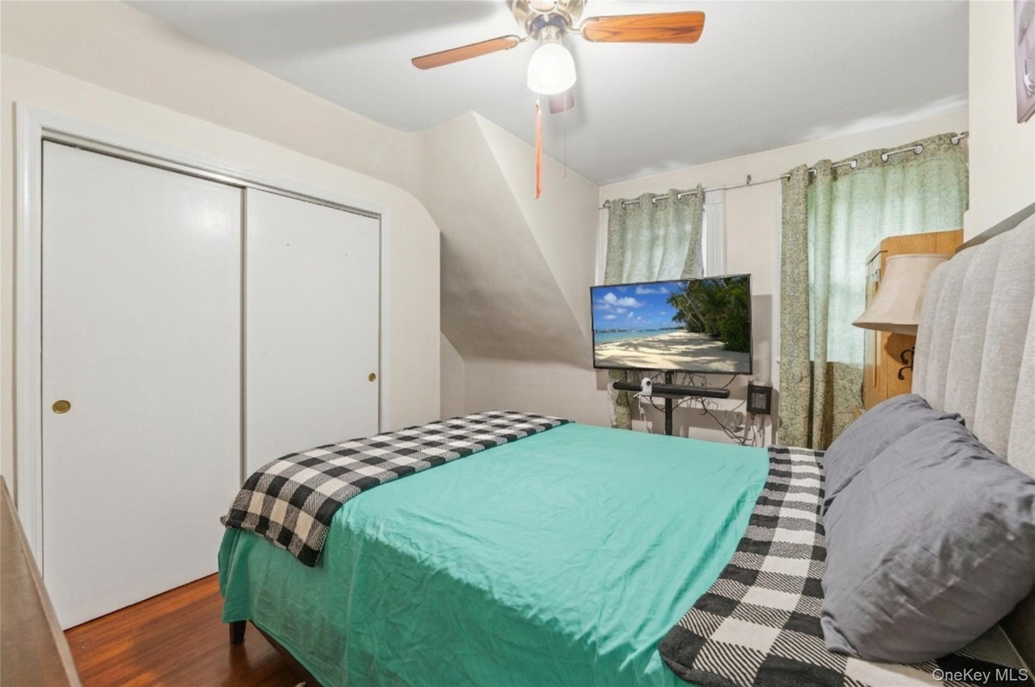541 N High Street Property Photo 16