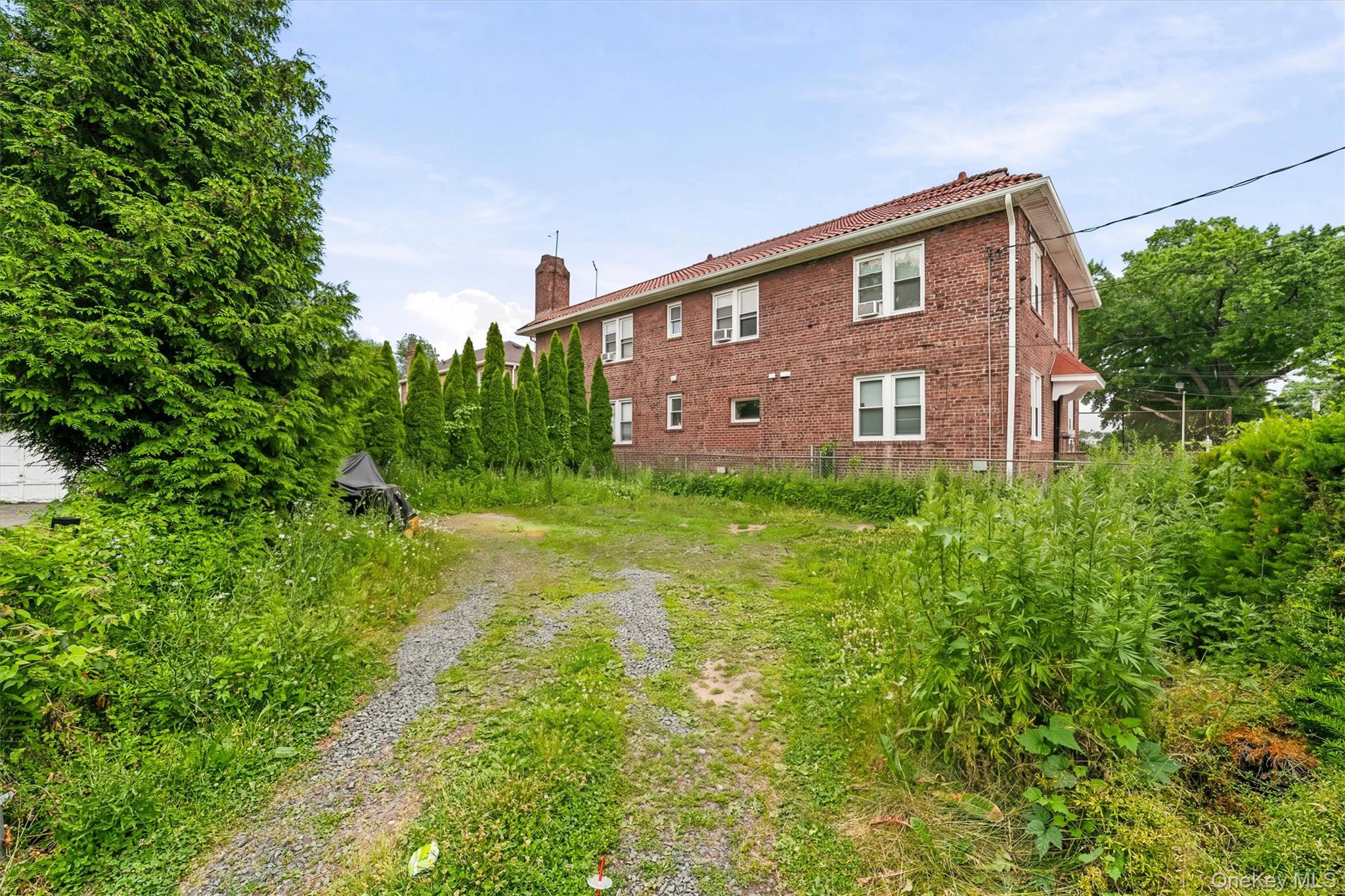 541 N High Street Property Photo 20