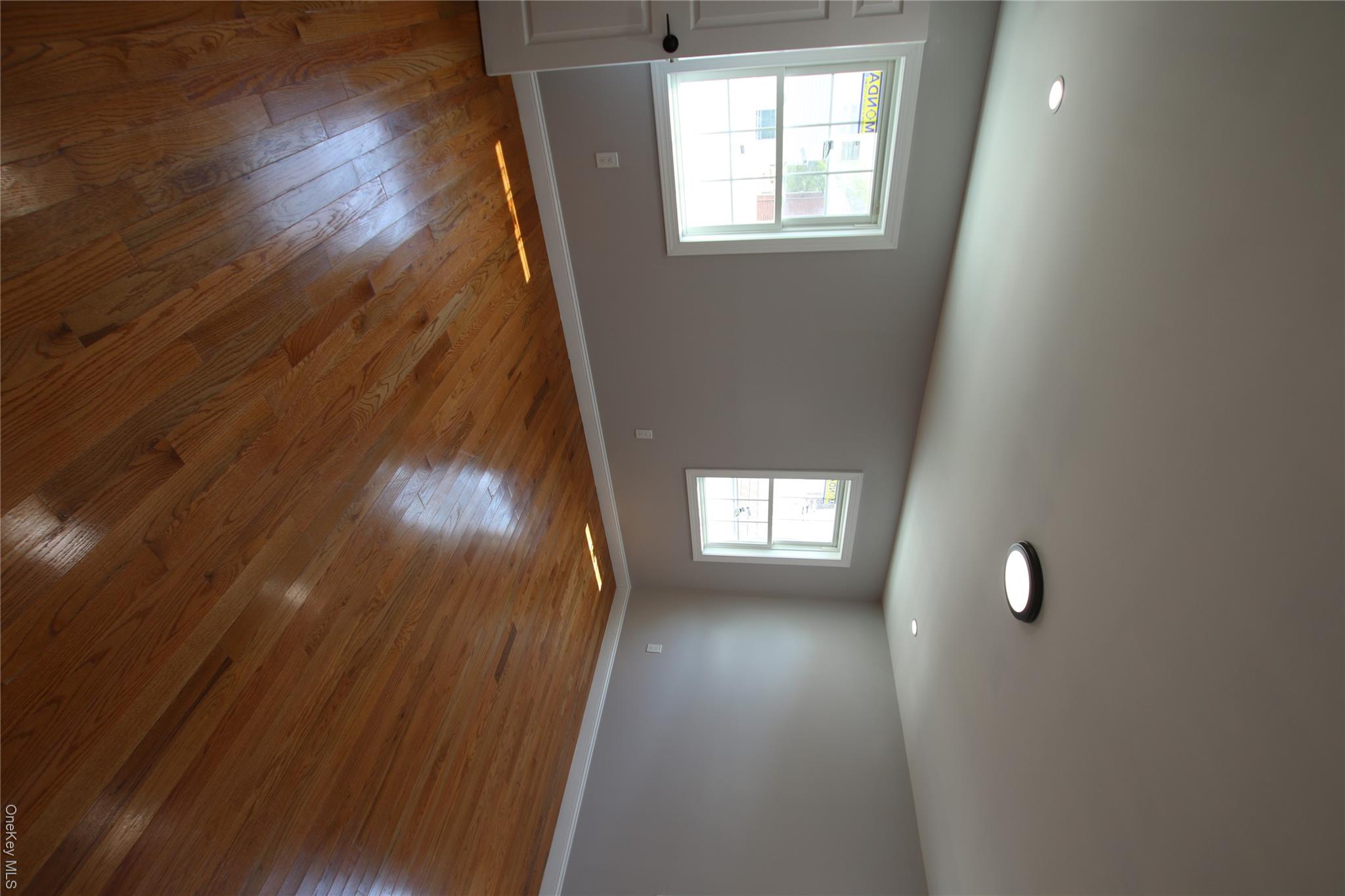 18112 145th Avenue Property Photo 19