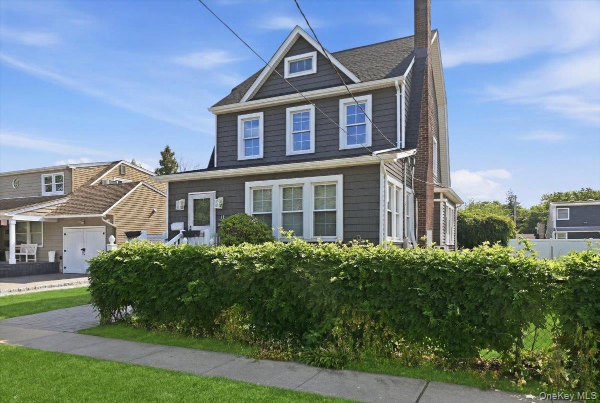 11 Moeller Street Property Photo 3