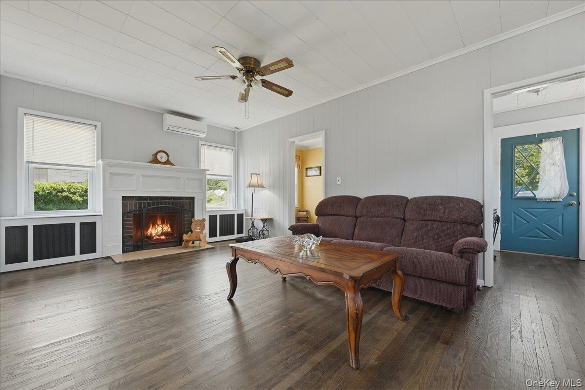 11 Moeller Street Property Photo 5