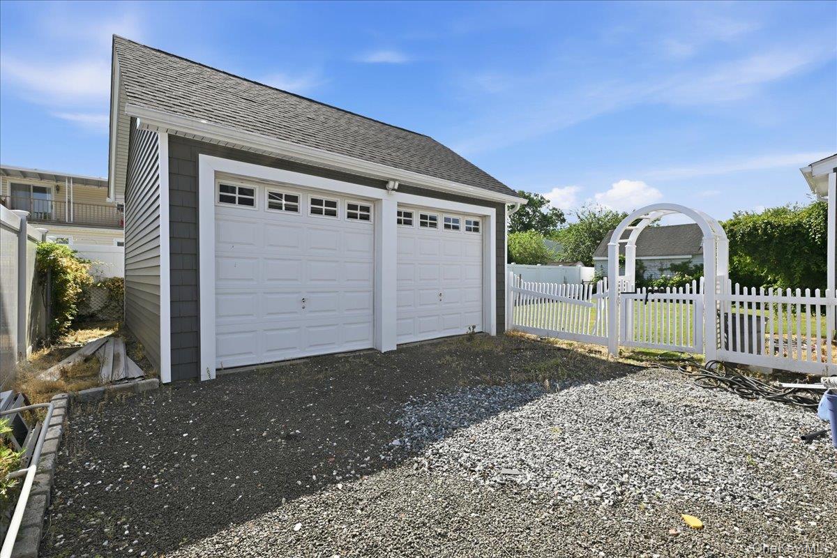 11 Moeller Street Property Photo 21