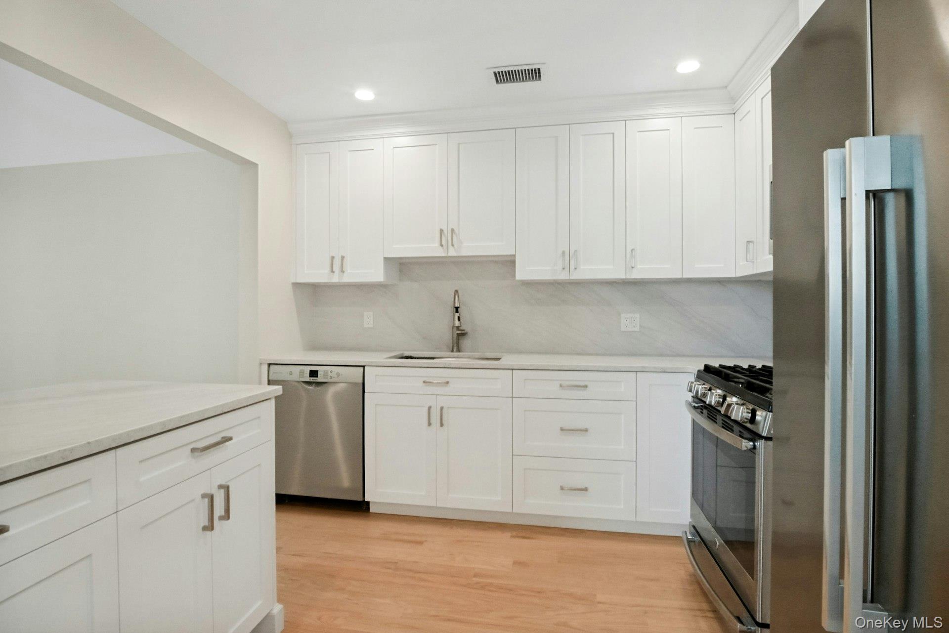 42 Hudson Watch Drive Property Photo 12