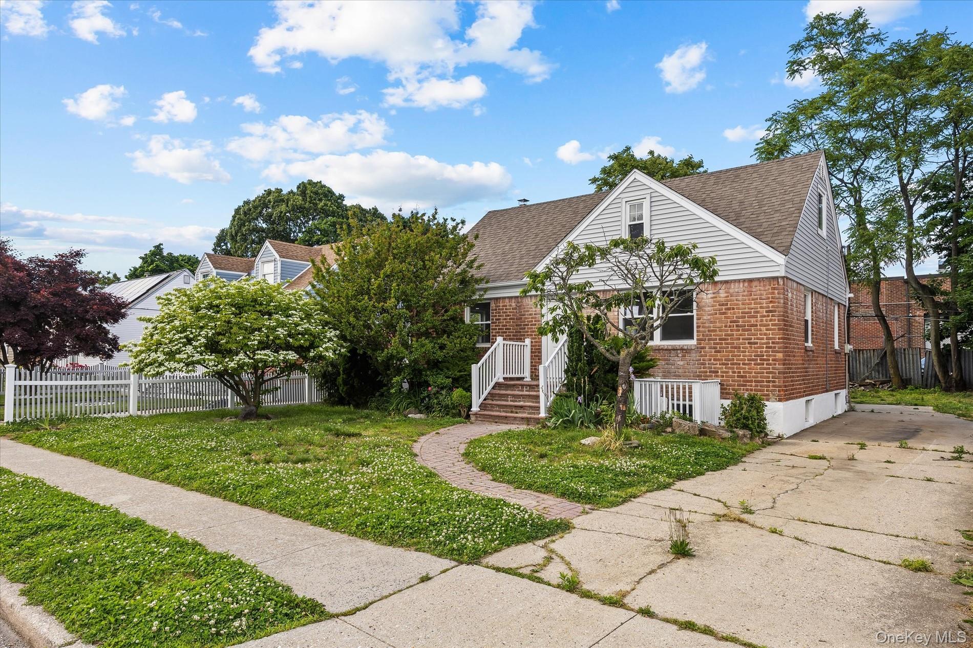 27 Circle Drive Property Photo 3