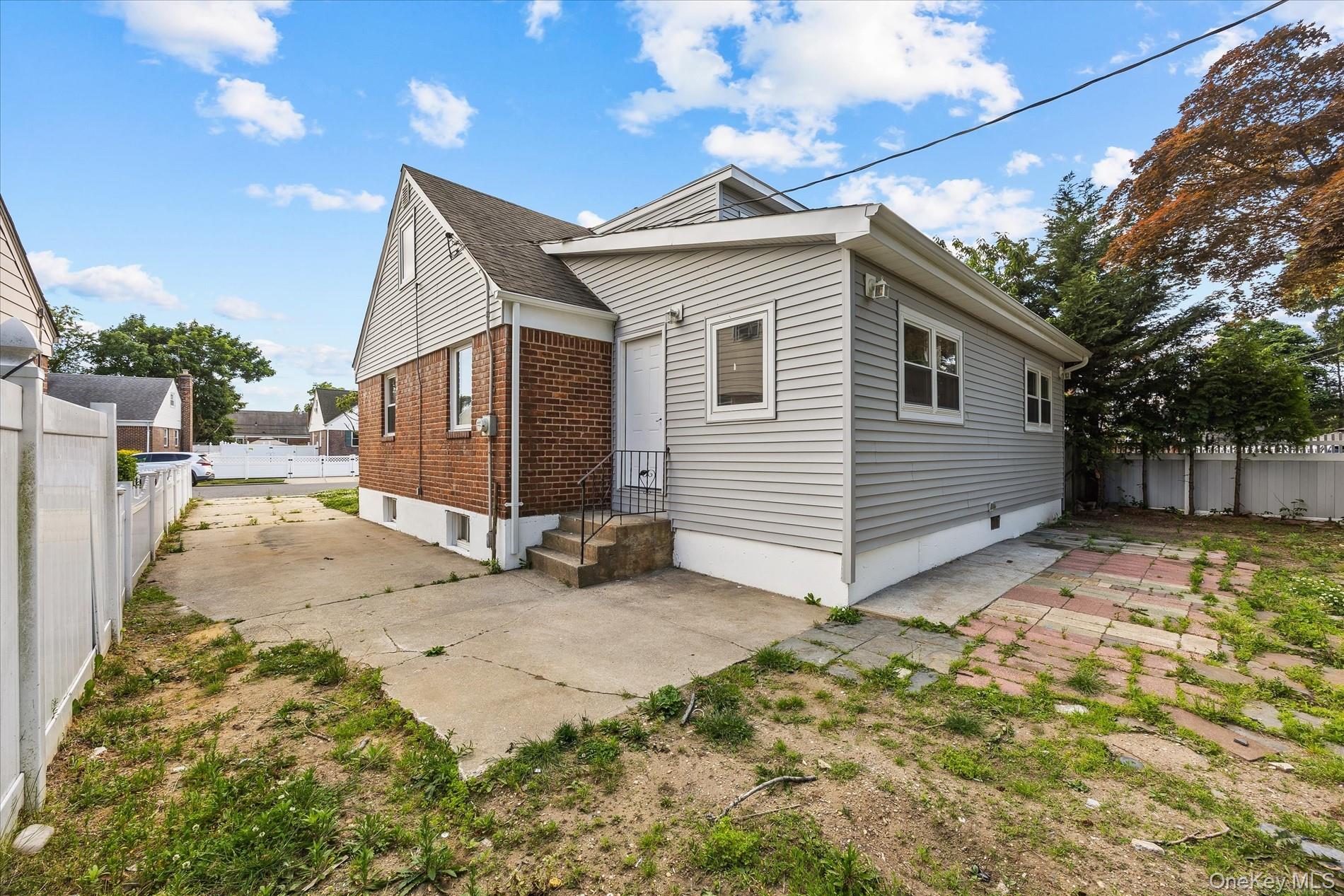 27 Circle Drive Property Photo 4