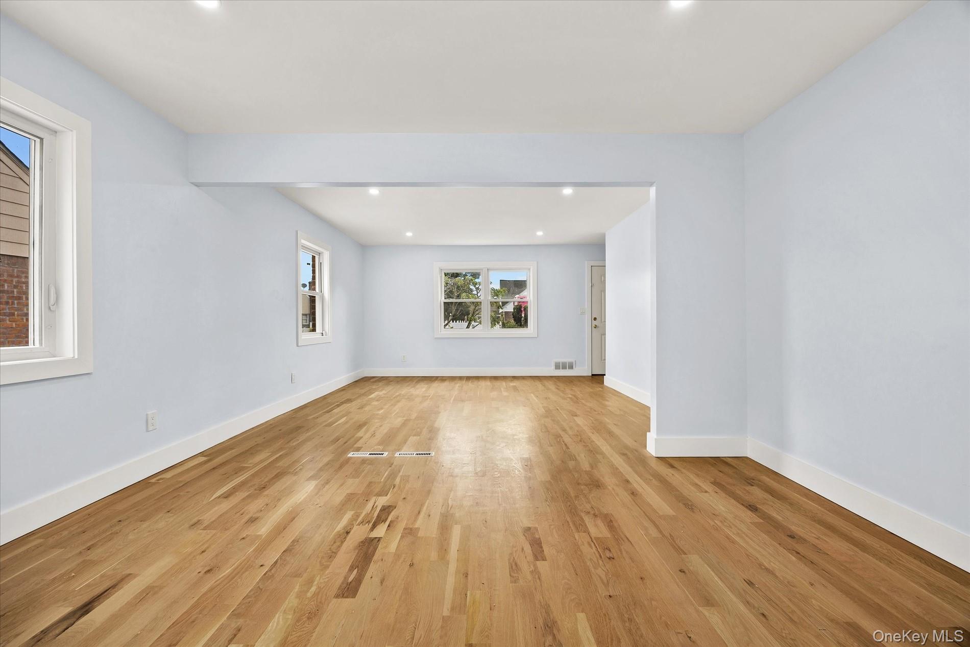 27 Circle Drive Property Photo 8