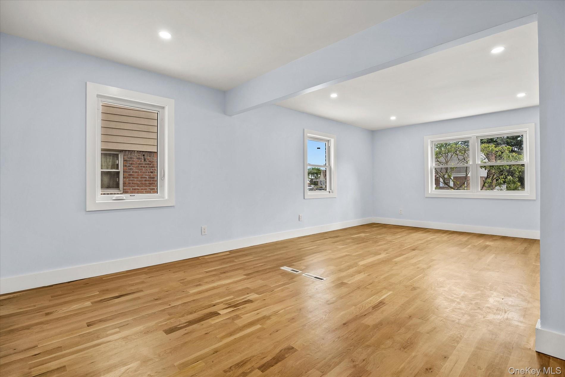 27 Circle Drive Property Photo 9