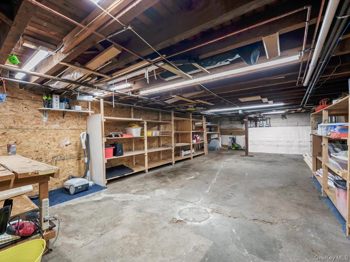 154 Post Avenue 1 Property Photo 15