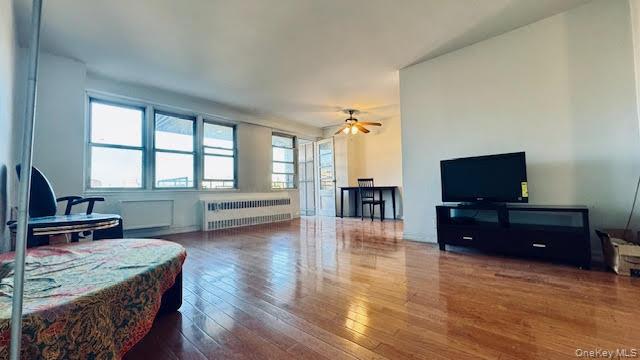 43-10 Kissena Boulevard 7j Property Photo 2