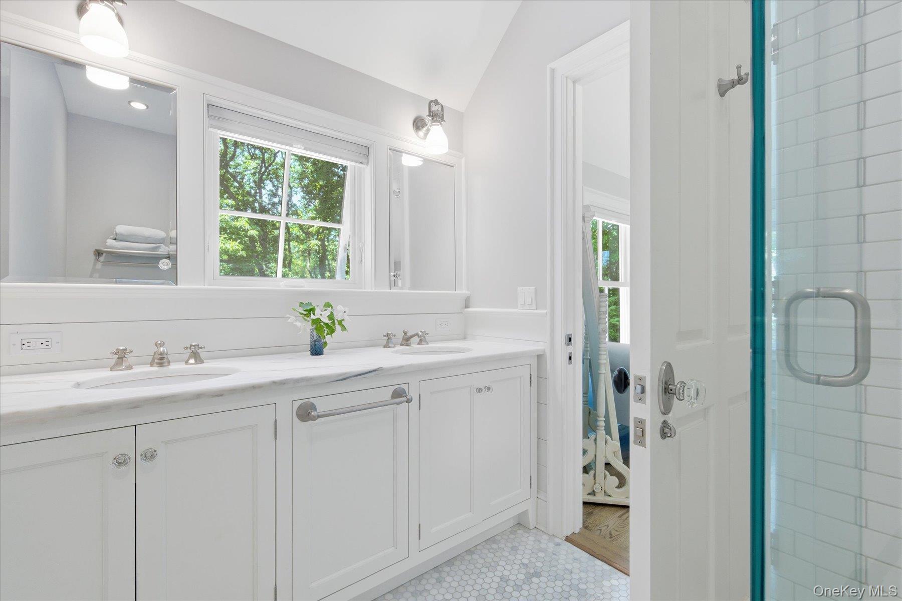 43 Gardiners Bay Drive Property Photo 23